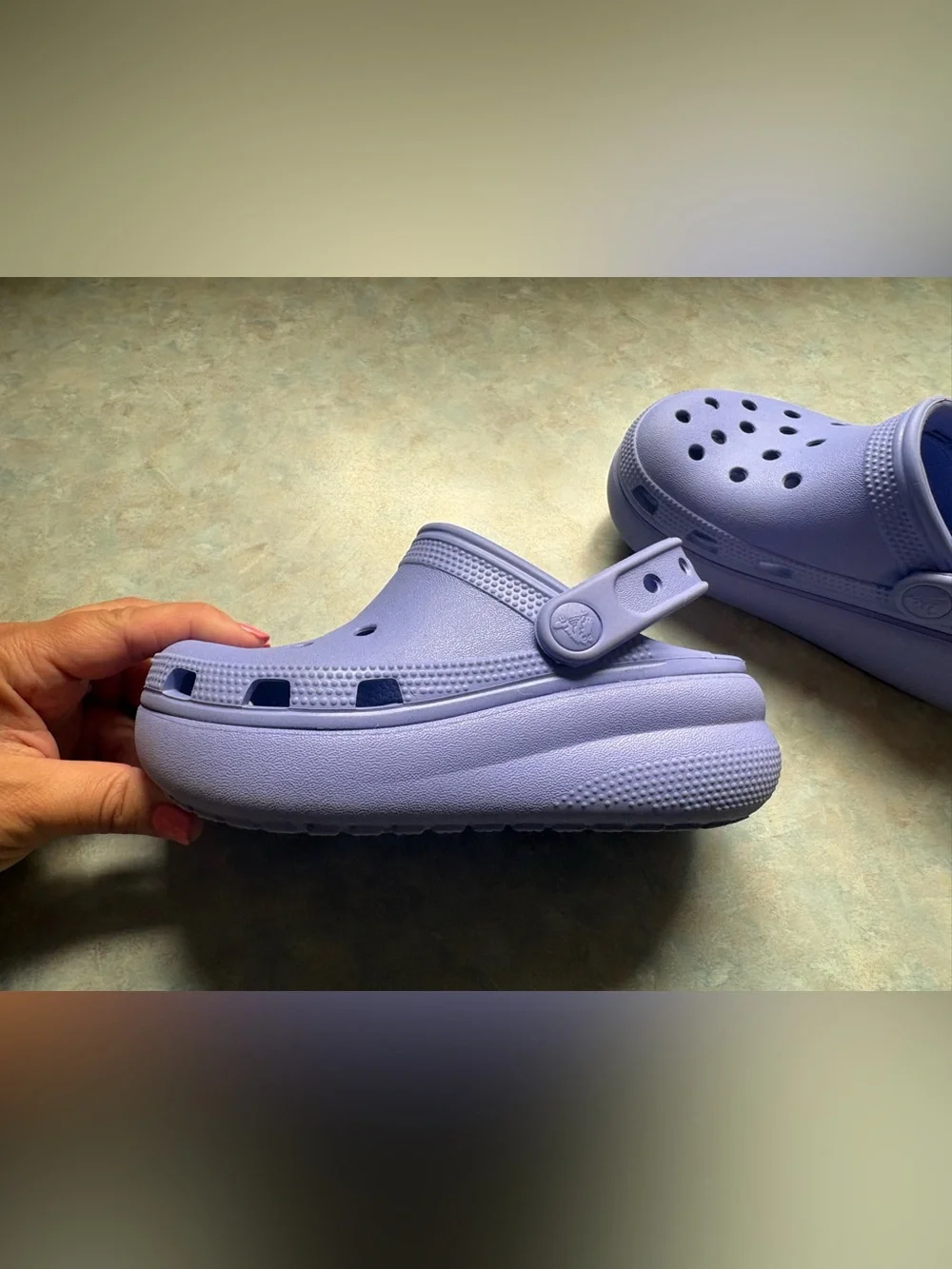 CROCS girls size